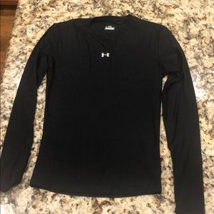 Under Armour Women’s poly blend long sleeve!
